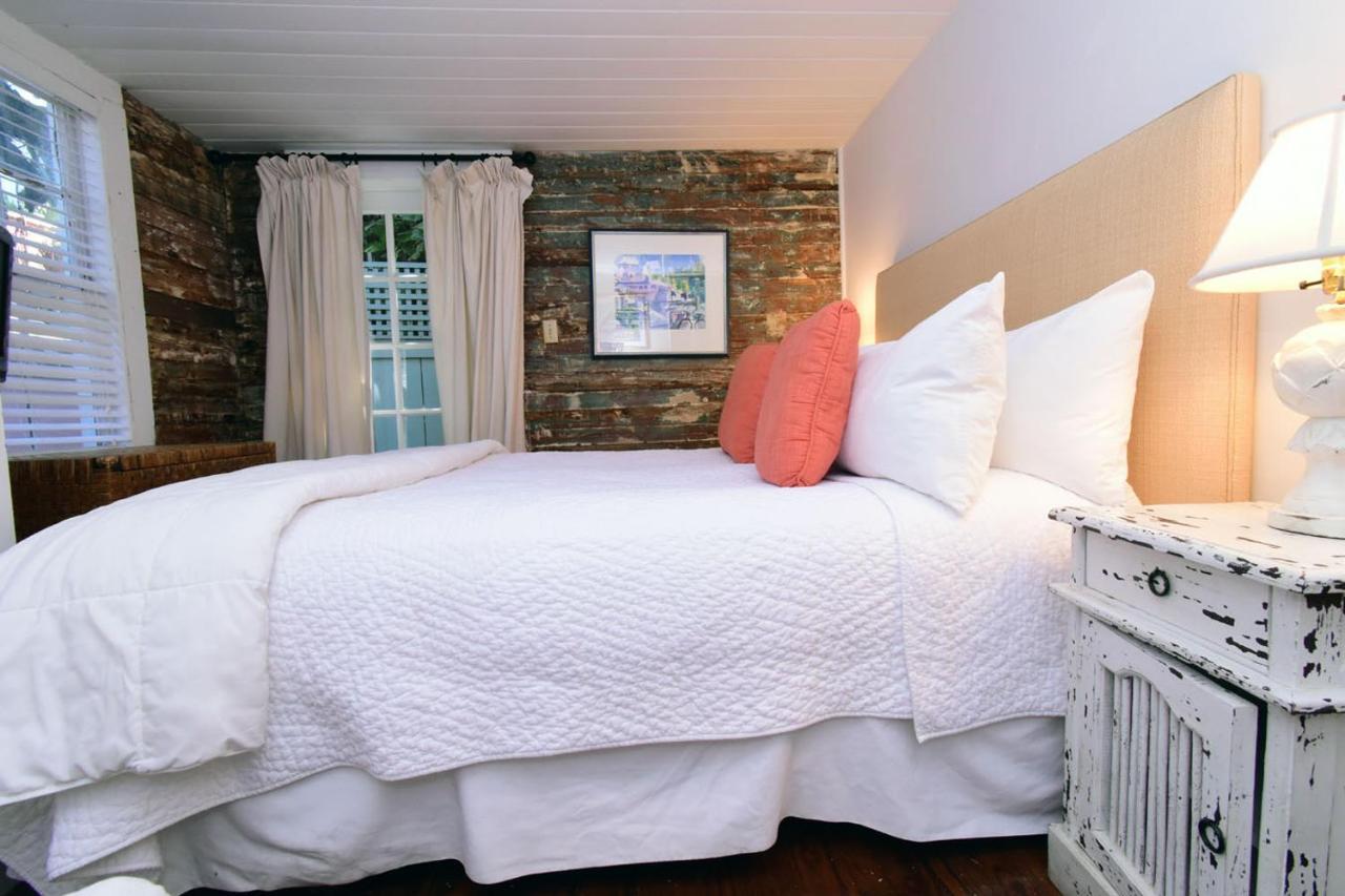 Gasthof Simonton Court Historic &